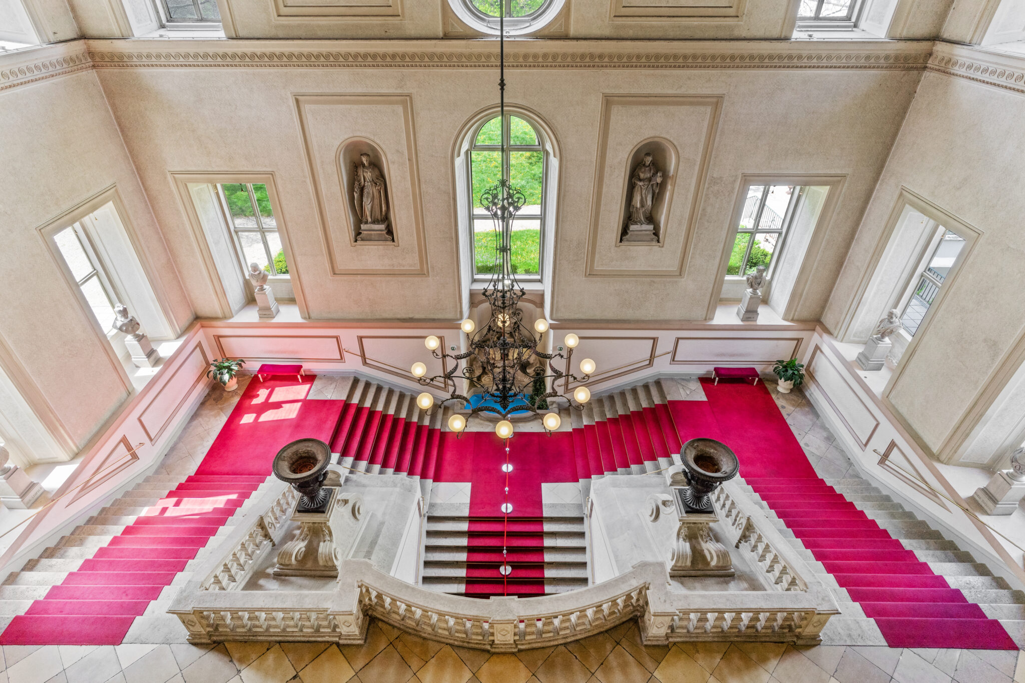 backbone_40595_010_HD